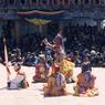 Dance of the Raksha (Raksha mang 'cham): the virtuous man and the raksha during his judgement, Paro Tshechu (tshe bcu), 4th day