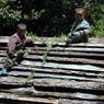Children in the village of sPyi pa, in Kong po