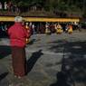An old lady praying at Nangkor tsechu